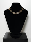 choker medalia – leggere monete collegate tra loro