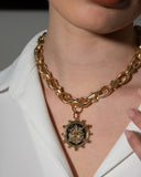 collana l'abeille  catena foglie  moneta con perle
